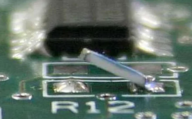 Najnowsze blogi firmy W projekcie PCB, czy przewody mogą być wyciskane na podkładkach?